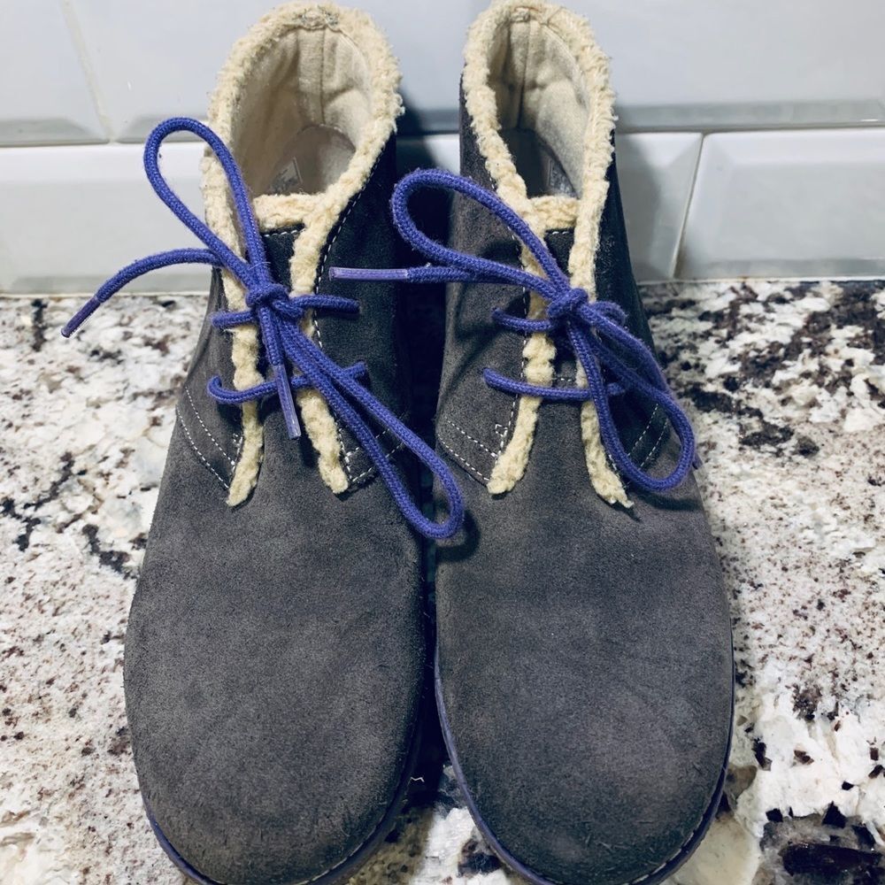 Clarks Ankle Boots Shoes with fleece lining
